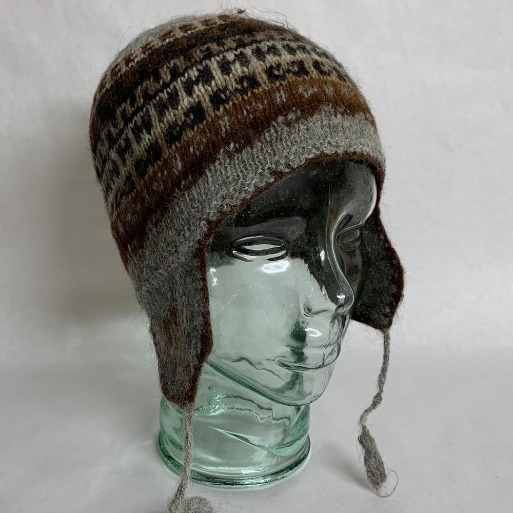 Peruvian handmade - hat - warm winter - knitted in wool